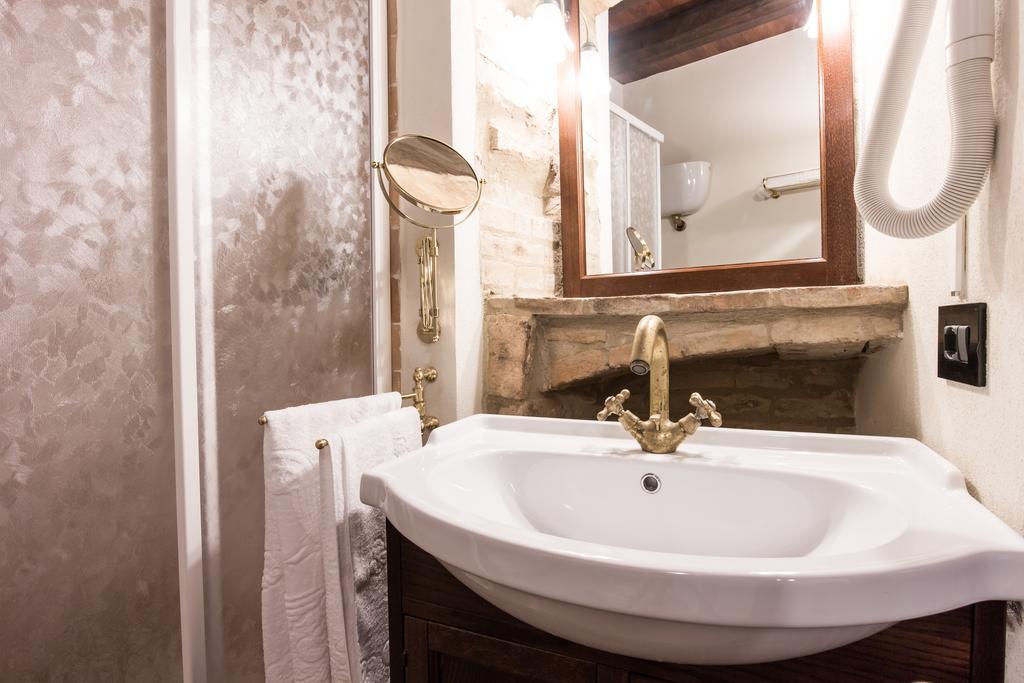 Bed and Breakfast Domus in Castro Montecchio  Camera foto