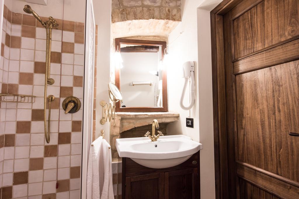 Bed and Breakfast Domus in Castro Montecchio  Camera foto